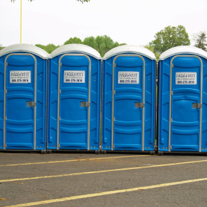 portable toilet ,portable urinals,poratable public toilet