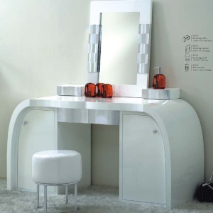Dessing Table